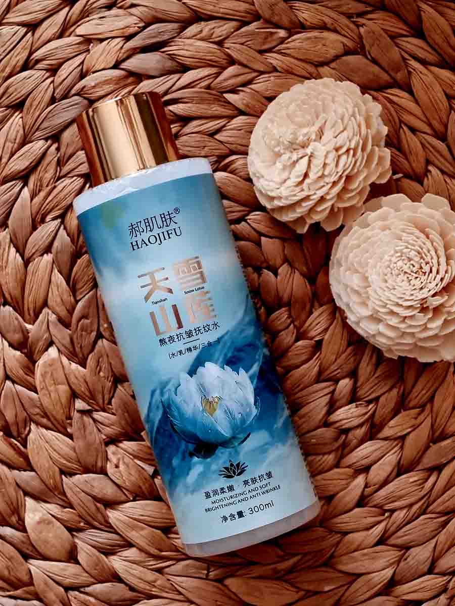 اسکین لوتوس برفی